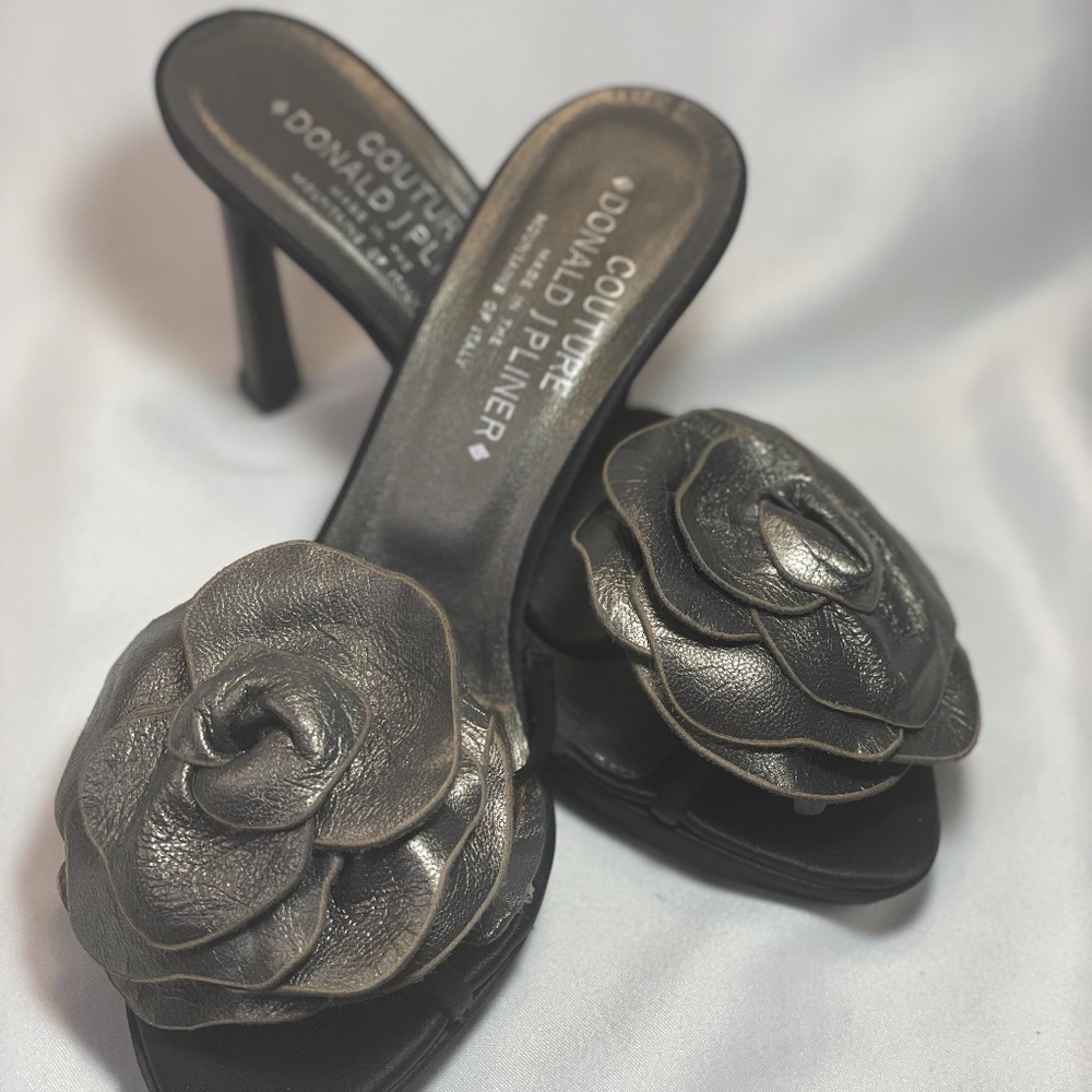 DONALD J PLINER HEELS